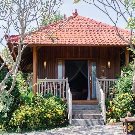 Odiyana Bali Retreat Hotel Banyuwedang Екстериор снимка