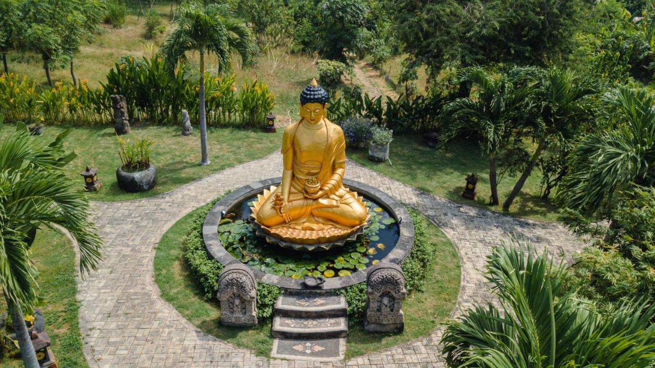 Odiyana Bali Retreat Hotel Banyuwedang Екстериор снимка
